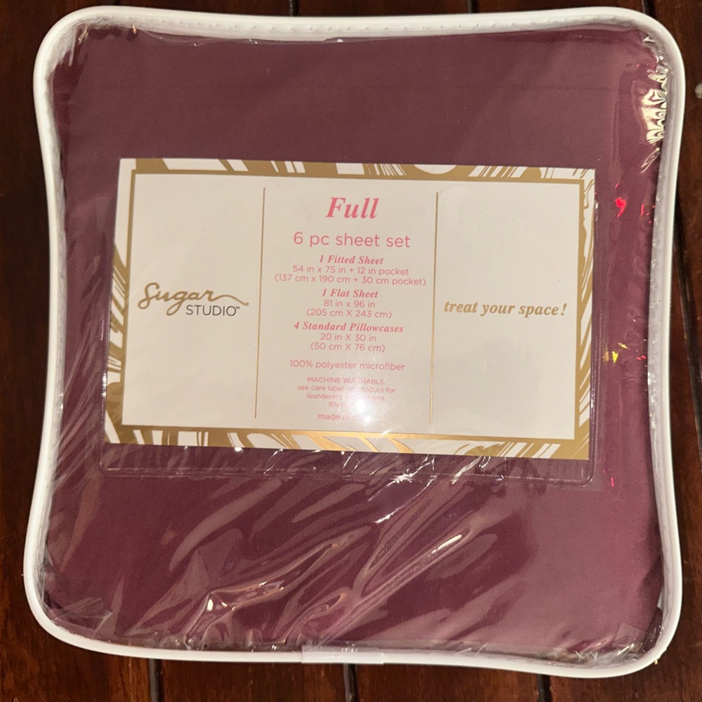 Never used maroon full sheet set